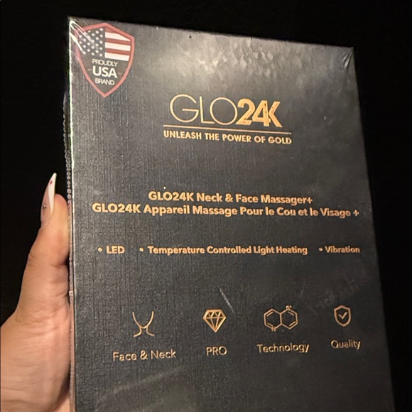 Black and Gold LED Skincare Device GLO24K NWT - Picture 3 of 5